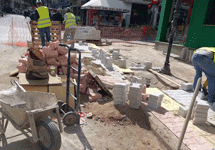 ΔΗΜΟΣ ΒΥΡΩΝΑ: Παρεμβάσεις προεκλογικής κοπής σε πεζοδρόμια, με πολλές κακοτεχνίες