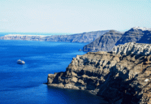 «Θέμα χρόνου» να εκραγεί το ηφαίστειο στη Σαντορίνη -Τι προειδοποιούν γεωλόγοι