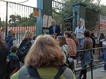 Ανατολικά ΚΚΕ: Περιοδεία του Χρήστου Κατσώτη στους γονείς του 1ου Δημοτικού Σχολείου Βύρωνα