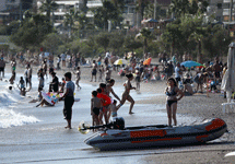 «Χειρουργείο» οι τιμές εισόδου σε παραλίες, δυσβάσταχτο το φορτίο για ένα μπάνιο