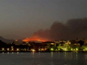 Πώς συνδέονται οι βροχές των προηγούμενων μηνών με τις πυρκαγιές