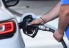 Καύσιμα: Ξεπέρασε τα 2 ευρώ/λίτρο η βενζίνη