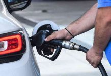 Καύσιμα: Ξεπέρασε τα 2 ευρώ/λίτρο η βενζίνη