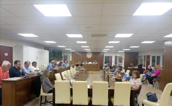 ΒΥΡΩΝΑΣ: Πραγματοποιήθηκε η πρώτη μετεκλογική συνεδρίαση του Δημοτικού Συμβουλίου της πόλης