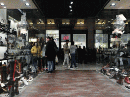 Τι θα ισχύσει για όσους εργαστούν τις τρεις τελευταίες Κυριακές του έτους