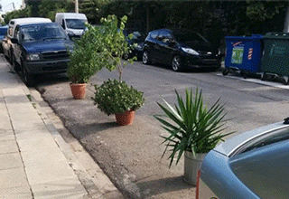 Πόσο είναι το πρόστιμο για όσους κρατάνε παράνομα θέση στον δρόμο