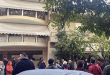 ΒΥΡΩΝΑΣ: Ο “εφιάλτης” της έξωσης της ηλικιωμένης γυναίκας επιστρέφει