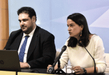 Κατατίθεται άμεσα το νομοσχέδιο για την επιστολική ψήφο, ποιους αφορά