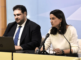 Κατατίθεται άμεσα το νομοσχέδιο για την επιστολική ψήφο, ποιους αφορά