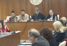 ΒΥΡΩΝΑΣ: “Άρχισαν τα όργανα” στη λειτουργία του δημοτικού συμβουλίου και στον τρόπο λήψης αποφάσεων