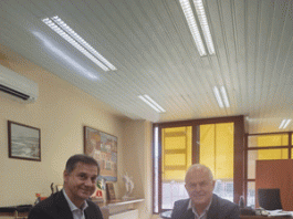 Ο υφυπουργός Εθνικής Οικονομίας και Οικονομικών στο Δημαρχείο της Καισαριανής