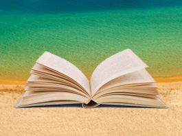 4 βιβλία για τις διακοπές. Της Μαίρης Σταματίου