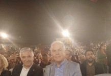 Ο ΔΗΜΑΡΧΟΣ ΚΑΙΣΑΡΙΑΝΗΣ ΣΤΗΝ ΕΚΔΗΛΩΣΗ ΓΙΑ ΤΑ 100 ΧΡΟΝΙΑ ΤΟΥ ΔΗΜΟΥ ΒΥΡΩΝΑ