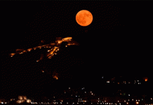 Πανσέληνος Οκτωβρίου: Πότε θα δούμε το «φεγγάρι του κυνηγού» – Από πού πήρε την ονομασία του