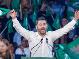 ΠΑΣΟΚ: Παραμένει πρόεδρος ο Νίκος Ανδρουλάκης. Ανατροπή στο Βύρωνα, δεύτερος ο Δούκας