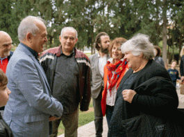ΣΤΟ ΣΚΟΠΕΥΤΗΡΙΟ ΚΑΙΣΑΡΙΑΝΗΣ Η ΚΟΡΗ ΤΟΥ ΤΣΕ, ΑΛΕΪΔΑ ΓΚΕΒΑΡΑ