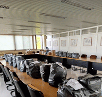 Καισαριανή: ΑΠΟΣΤΟΛΗ ΥΓΕΙΟΝΟΜΙΚΟΥ ΚΑΙ ΦΑΡΜΑΚΕΥΤΙΚΟΥ ΥΛΙΚΟΥ ΣΤΑ ΣΧΟΛΕΙΑ ΤΗΣ ΠΟΛΗΣ ΜΑΣ