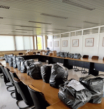 Καισαριανή: ΑΠΟΣΤΟΛΗ ΥΓΕΙΟΝΟΜΙΚΟΥ ΚΑΙ ΦΑΡΜΑΚΕΥΤΙΚΟΥ ΥΛΙΚΟΥ ΣΤΑ ΣΧΟΛΕΙΑ ΤΗΣ ΠΟΛΗΣ ΜΑΣ