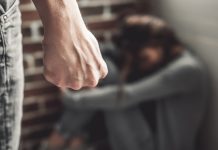 Eνδοοικογενειακή βία: Πάνω από 15.000 γυναίκες θύματα μέσα στο 2024