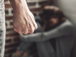 Eνδοοικογενειακή βία: Πάνω από 15.000 γυναίκες θύματα μέσα στο 2024