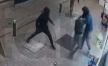 Βύρωνας: Υπάλληλος μίνι μάρκετ τα έβαλε με ληστές για να σώσει την επιχείρηση