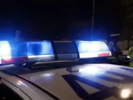 Πυροβολισμοί έξω από καφενείο στον Βύρωνα με έναν τραυματία