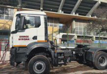 Ενίσχυση του στόλου καθαριότητας του Δήμου Βύρωνα μ’ ένα νέο φορτηγό τύπου τράκτορα