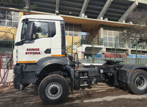 Ενίσχυση του στόλου καθαριότητας του Δήμου Βύρωνα μ’ ένα νέο φορτηγό τύπου τράκτορα