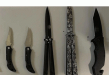 Παγκράτι: Συμμορία ανηλίκων κυκλοφορούσε με σουγιάδες και «πεταλούδες»