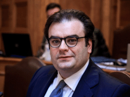 ΕΚΠΑΙΔΕΥΣΗ: ΝΑ ΠΑΡΘΕΙ ΠΙΣΩ Η ΑΥΤΑΡΧΙΚΗ ΑΠΟΦΑΣΗ ΠΙΕΡΑΚΑΚΗ που έθεσε σε δυνητική αργία καθηγήτρια για συνδικαλιστική δράση