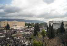 Τα Τέμπη τους ακολουθούν – Η κυβέρνηση με την πλάτη στον τοίχο