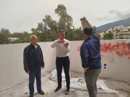 ΣΤΟ ΕΡΓΟΤΑΞΙΟ ΤΟΥ ΚΗΦΗ Ο ΔΗΜΑΡΧΟΣ ΚΑΙΣΑΡΙΑΝΗΣ ΚΑΙ Ο ΑΝΤΙΠΕΡΙΦΕΡΕΙΑΡΧΗΣ ΚΕΝΤΡΙΚΟΥ ΤΟΜΕΑ ΑΘΗΝΑΣ