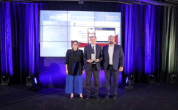 Ο Δήμος Βύρωνα βραβεύτηκε στα Mobile & IoT Awards 2025 για την καινοτόμο πλατφόρμα «Vironas On»!