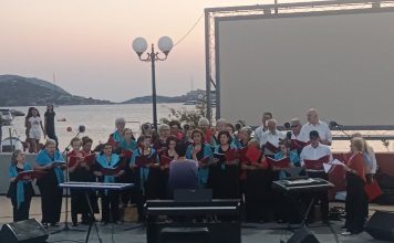 Συμμετοχή της χορωδίας των Κ.Α.Π.Η. Δήμου Βύρωνα στη χορωδιακή συνάντηση στο θέατρο Παλαιάς Φώκαιας