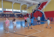 Καισαριανή: «ΑΥΛΑΙΑ» ΣΤΟ ΘΕΡΙΝΟ CAMP ΜΕ ΠΟΛΥ ΠΑΙΧΝΙΔΙ, ΤΡΑΓΟΥΔΙ ΚΑΙ ΧΟΡΟ