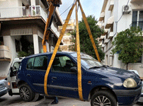 Συνεχίζεται η απομάκρυνση εγκαταλελειμμένων οχημάτων στον Δήμο Βύρωνα