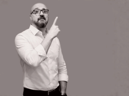 Γιώργος Βούλγαρης: «Δυστυχώς, το θέατρο αρχίζει και ευτελίζεται.»