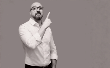 Γιώργος Βούλγαρης: «Δυστυχώς, το θέατρο αρχίζει και ευτελίζεται.»